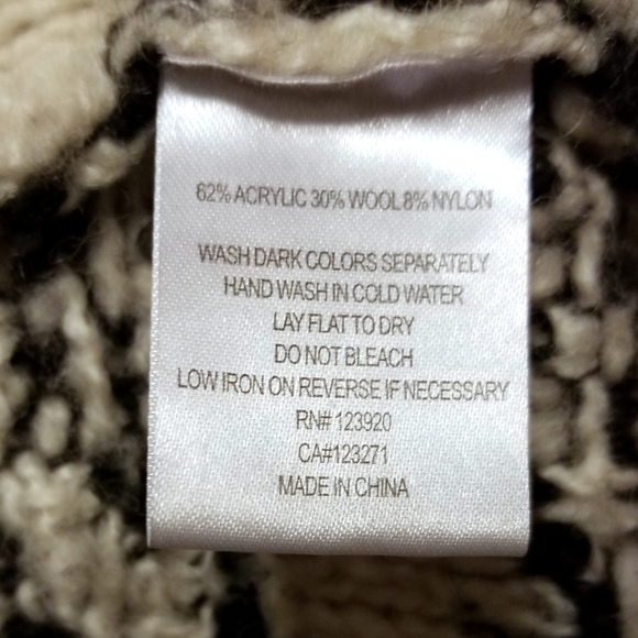 LAmade Lucy Black Fringe Blanket Cardigan Sz O/S - Picture 7 of 8